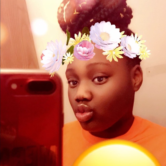 Meet your Posher, Daniya - Picture 1 of 1